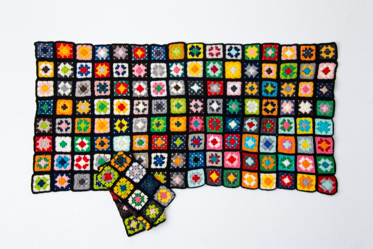 Free Crochet Pattern For Giant Granny Square Design