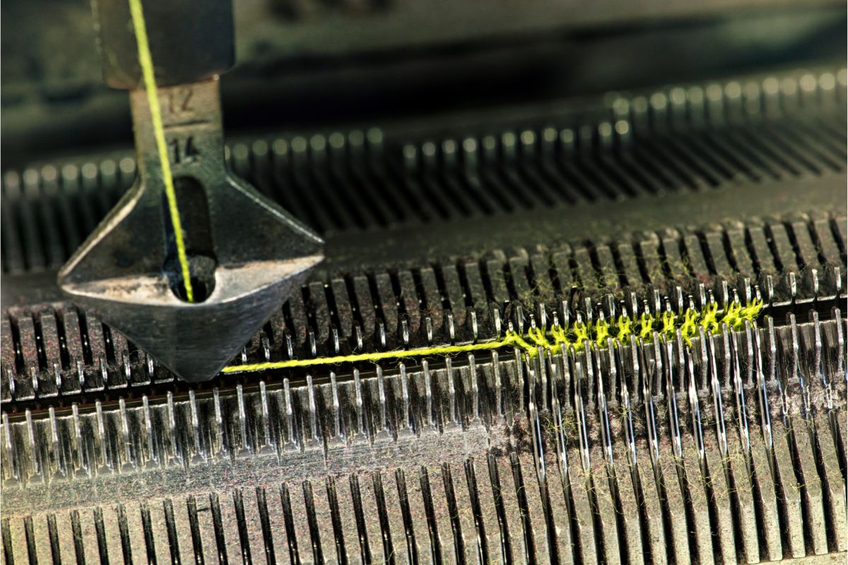 How Does A Knitting Machine Work?