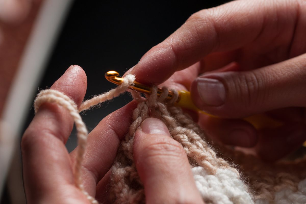 How To Crochet A Triangle (1)